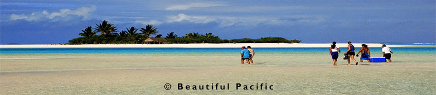 picture of traveller on moped in rainforest trail